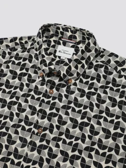 Ben Sherman Shirts^Linear Print Shirt - Black Black Option