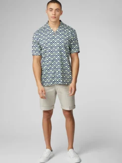 Ben Sherman Shirts^Signature Retro Geo Print Shirt - Grass Green